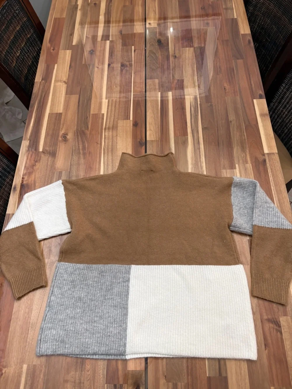 Vici cozy colorblock